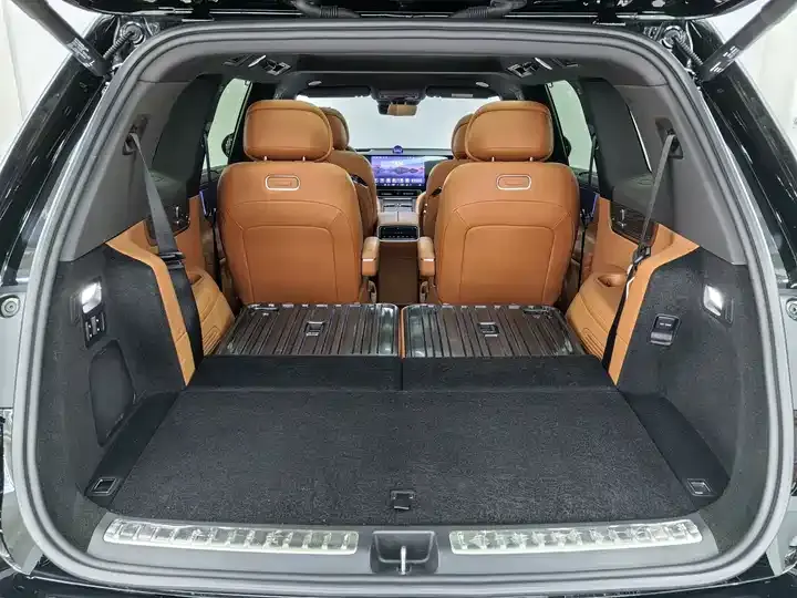 AITO M9 2024 extended range Max version 42kWh 6-seat version 9