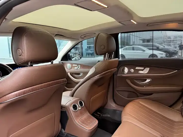 Mercedes Benz E-Class 2023 E 300 L Luxury Model 8