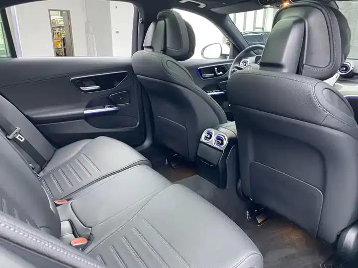 Mercedes Benz C- Class 2025 model C 260 L Sport Edition 10