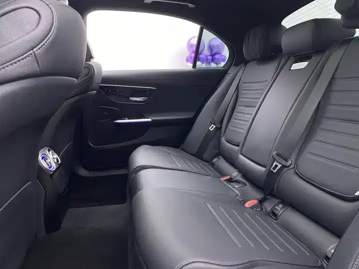 Mercedes Benz C- Class 2025 model C 260 L Sport Edition 7
