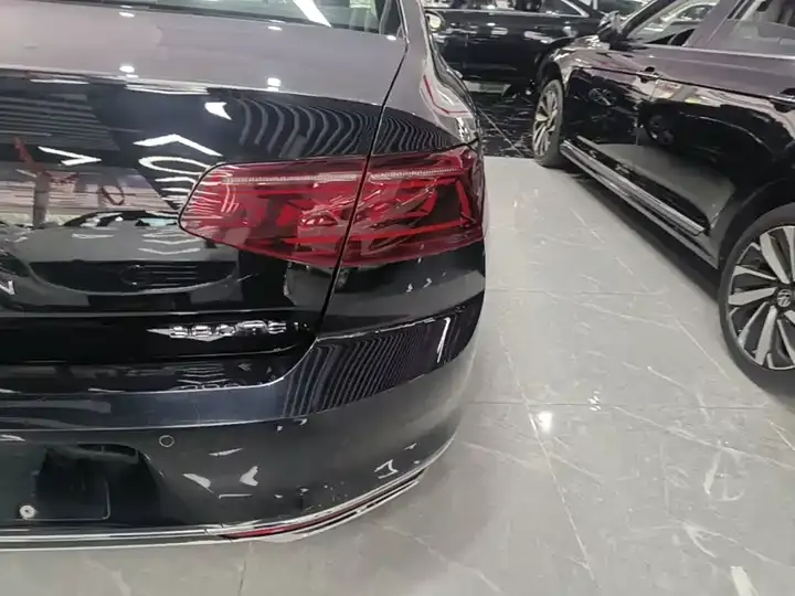 Magotan 2023 2 million Commemorative Edition 280TSI DSG Comfort 8
