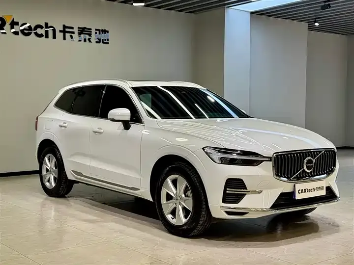 Volvo XC60 2022 B5 4-wheel-drive Zhiyi Deluxe Edition 2