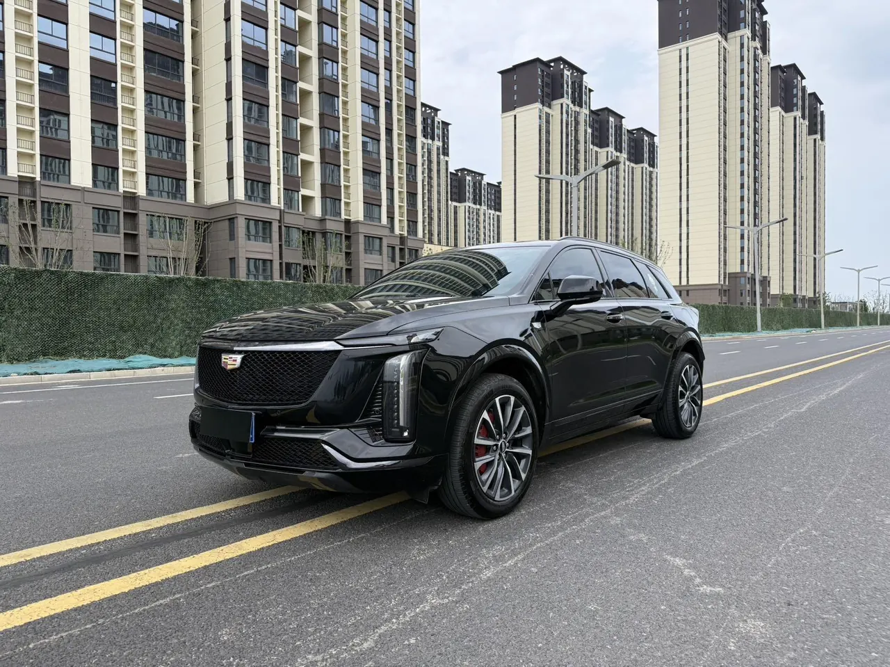 Open image lightbox: Cadillac 2025 XT5 48V 2.0T honorable automatic gear