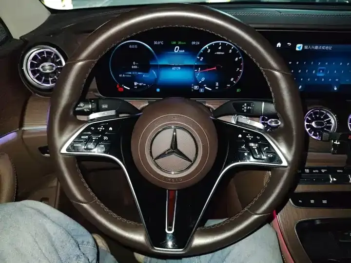 Mercedes Benz E-Class 2021 to E 300 L Fashion 3