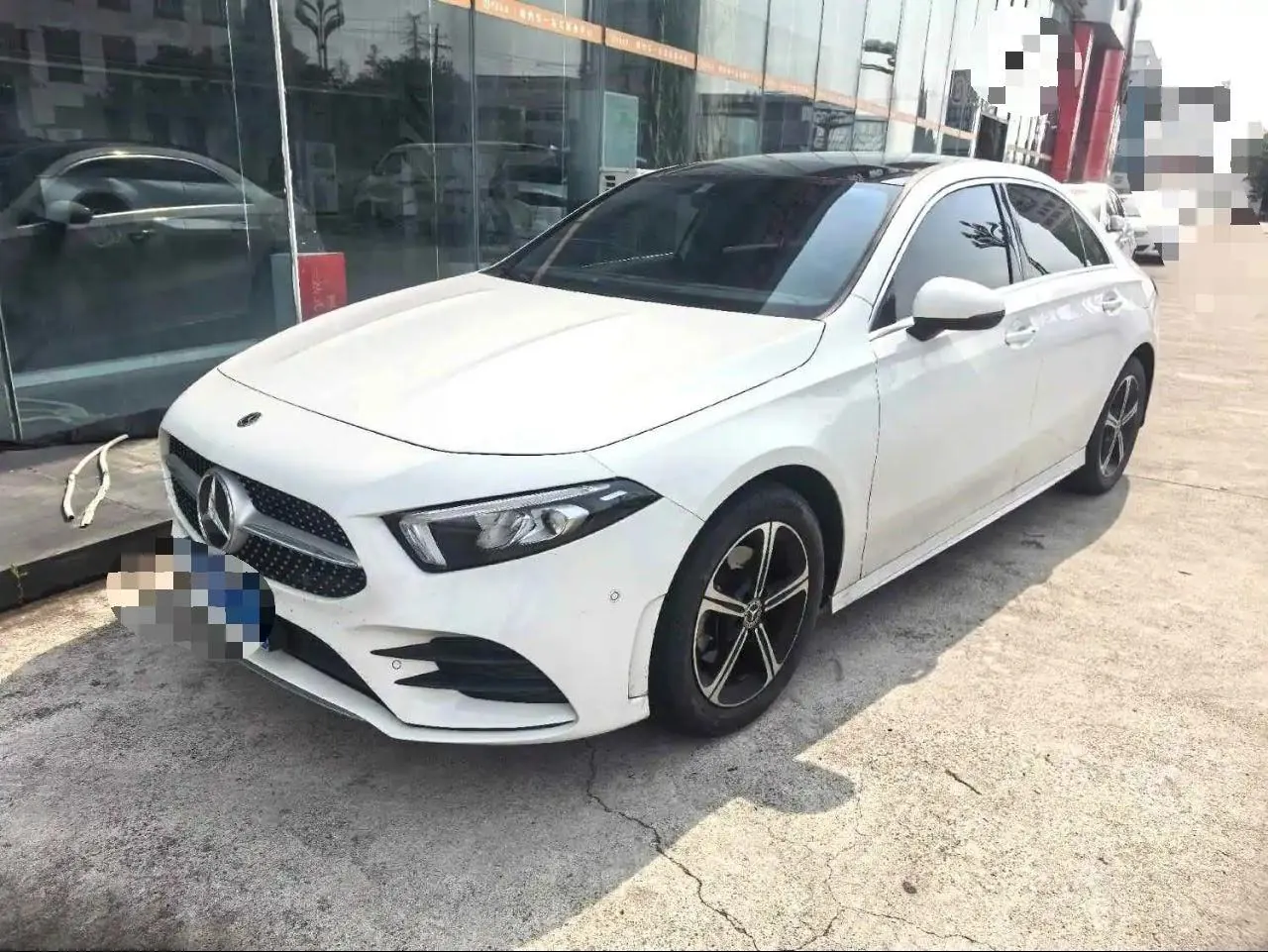 Открыть галерею: Mercedes Benz Class A 2022 A 200 L 1.3T Fashion (Change 2) Automatic Gear