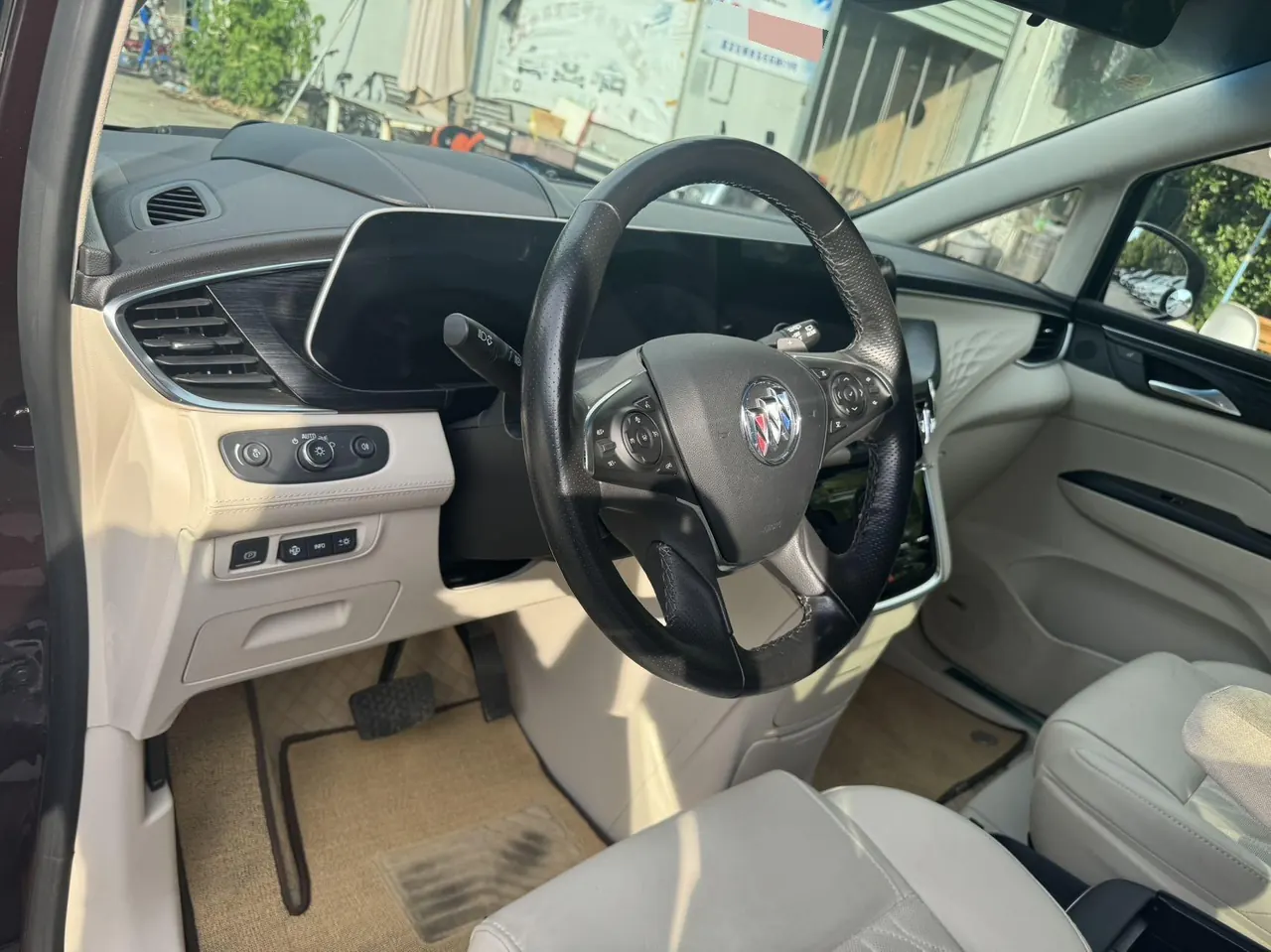 Buick 2022 GL8 Avenir 48V 2.0T Six-seat Hyun Edition Automatic Gear 11