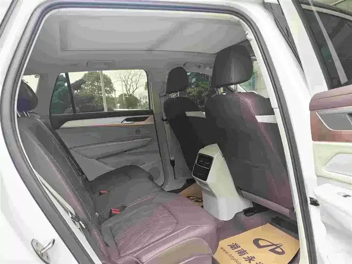Nan Tour 2024 380TSI Four-wheel Drive R-Line Cruise Edition 9