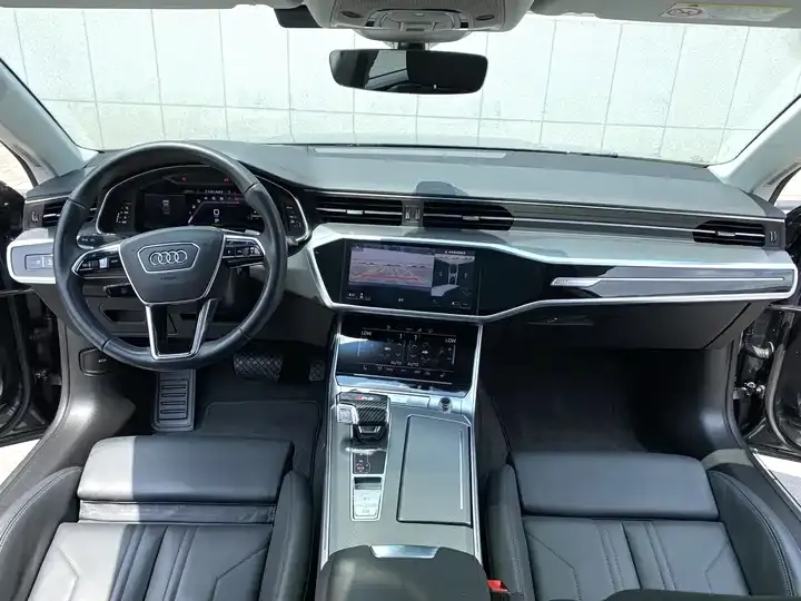 Audi A7 2023 45 TFSI Selection 5
