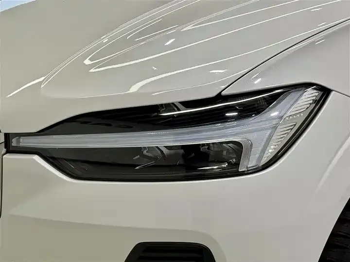 Volvo XC60 2025 B5 4-wheel-drive Zhiyi Deluxe Edition 8