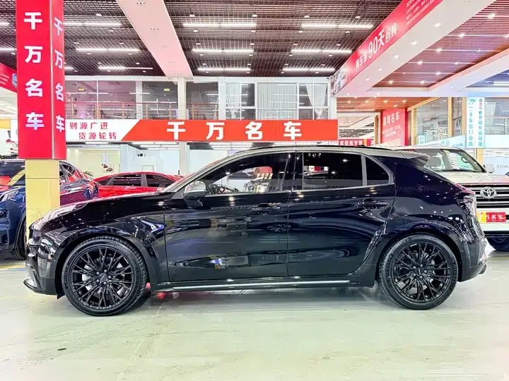LYNK&amp;CO 02 Hatchback 2021 2.0TD Halo 3