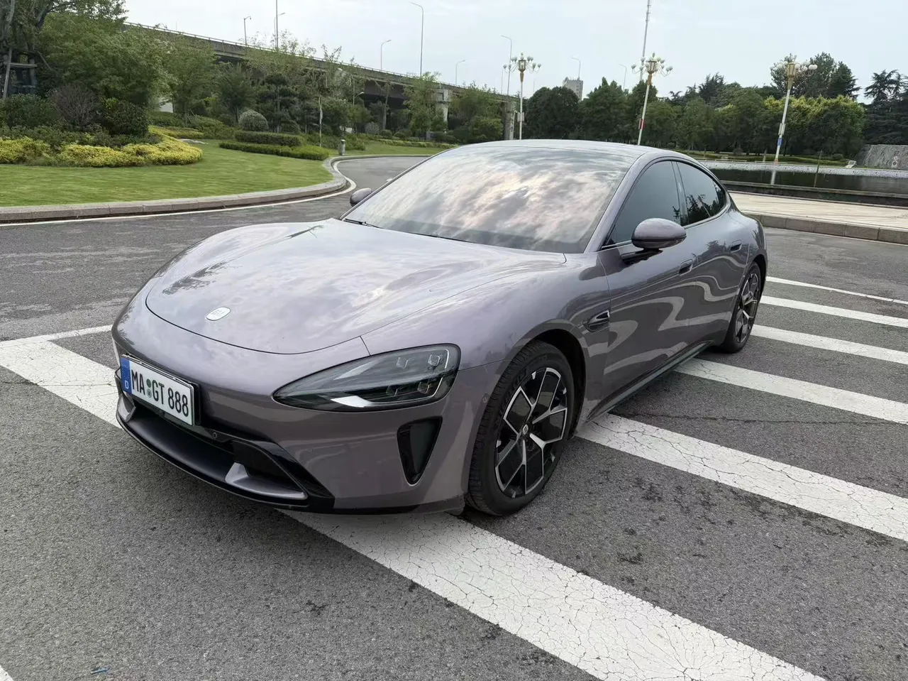 MI 2024 SU 7 700km Rear Drive Standard Founding Edition Automatic Gear - View 1