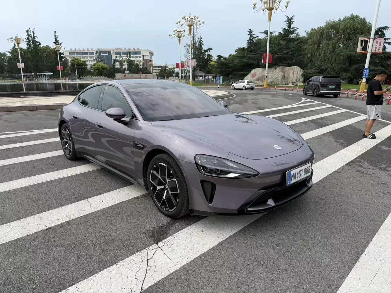 MI 2024 SU 7 700km Rear Drive Standard Founding Edition Automatic Gear 3