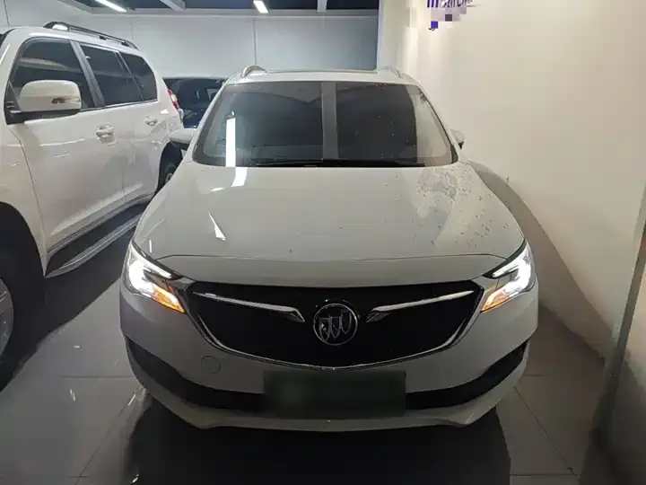 Buick GL6 2021 323T Light Hybrid Interconnected Luxury Model 3