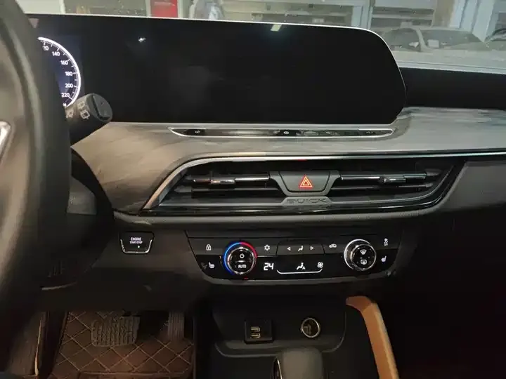 Buick GL6 2021 323T Light Hybrid Interconnected Luxury Model 9