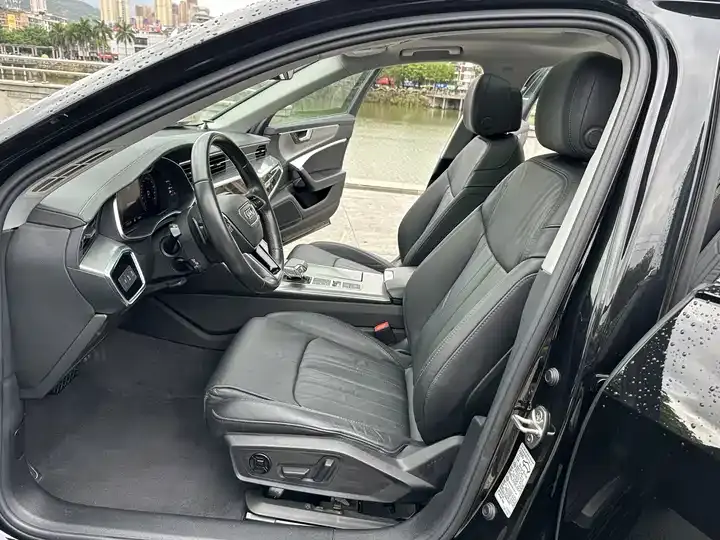 Audi A6L 2021 40 TFSI Deluxe Elegant 5