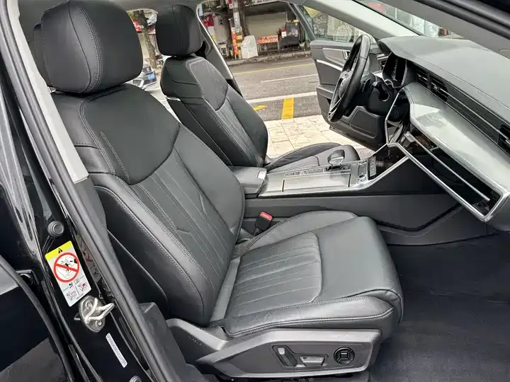 Audi A6L 2021 40 TFSI Deluxe Elegant 9