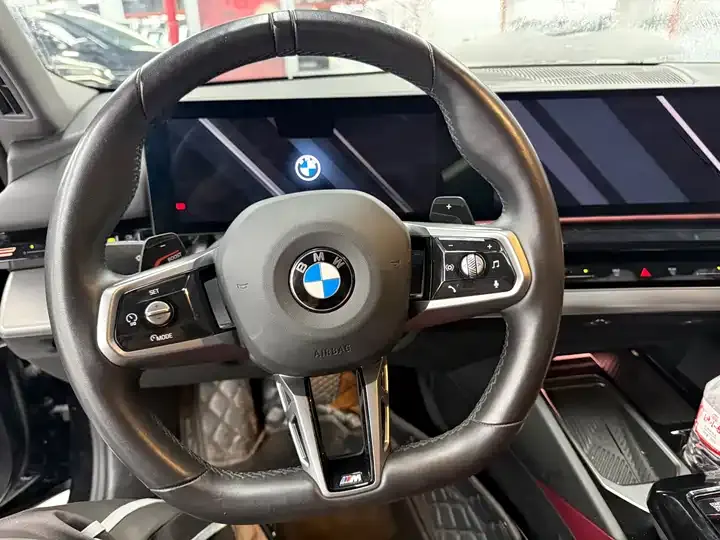 BMW 5 Series 2024 525Li M Sports Suit 12