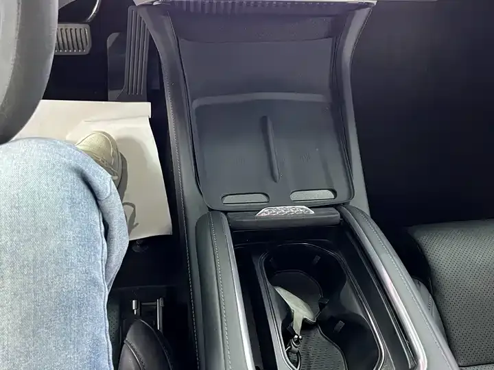 Zeekr 007 2024 4WD Edition 75kWh 12