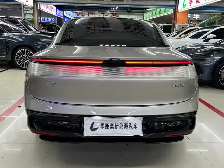 Zeekr 007 2024 4WD Edition 75kWh 5