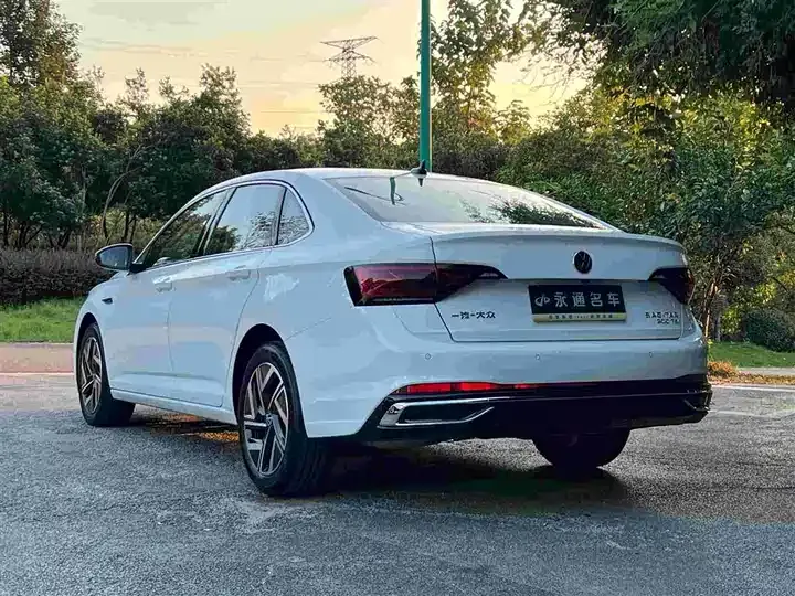 Sagittarius 2023 300TSI DSG Exceed Edition 9