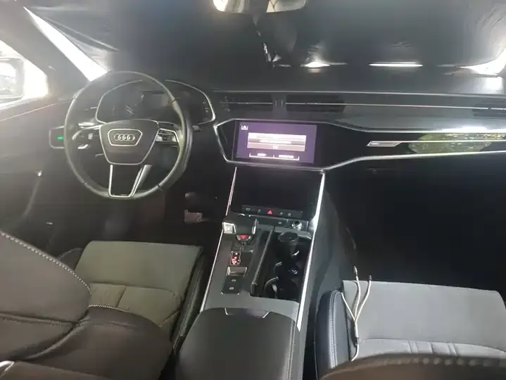 Audi A6L 2022 40 TFSI luxury dynamic 12