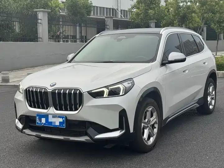 BMW X1 2023 sDrive20Li X Design Set - View 1
