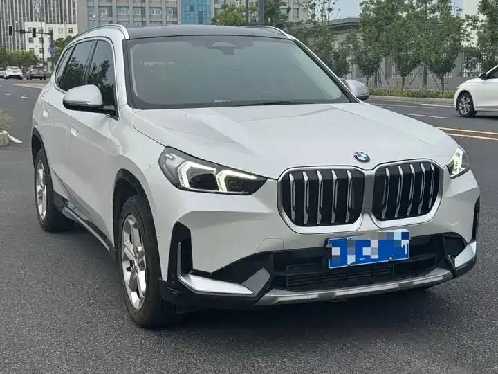BMW X1 2023 sDrive20Li X Design Set 2
