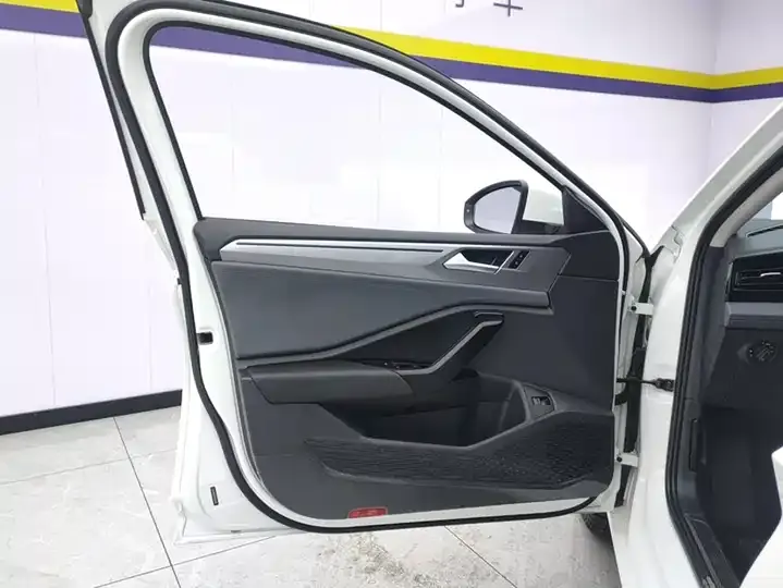 Sagittarius 2024 300TSI DSG Flying Edition 7
