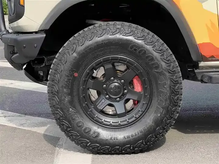 Ford Bronco 2024 2.3T Wildland 4