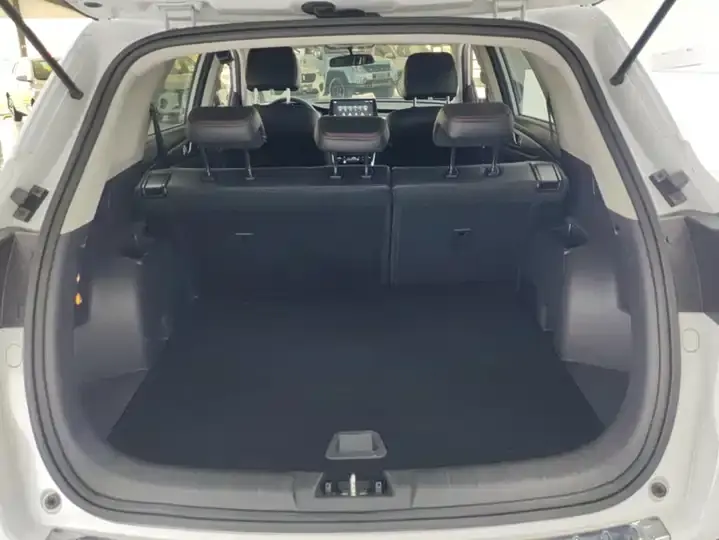 ChangAn CS75 2021 Glory Million Edition 280T DCT Luxury Model 4