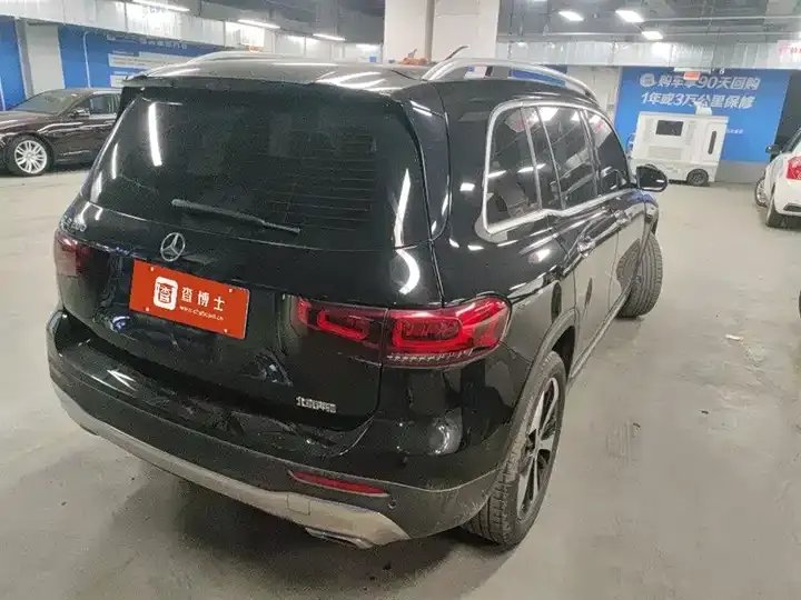 Mercedes Benz GLB 2022 model change GLB 200 fashion model 3