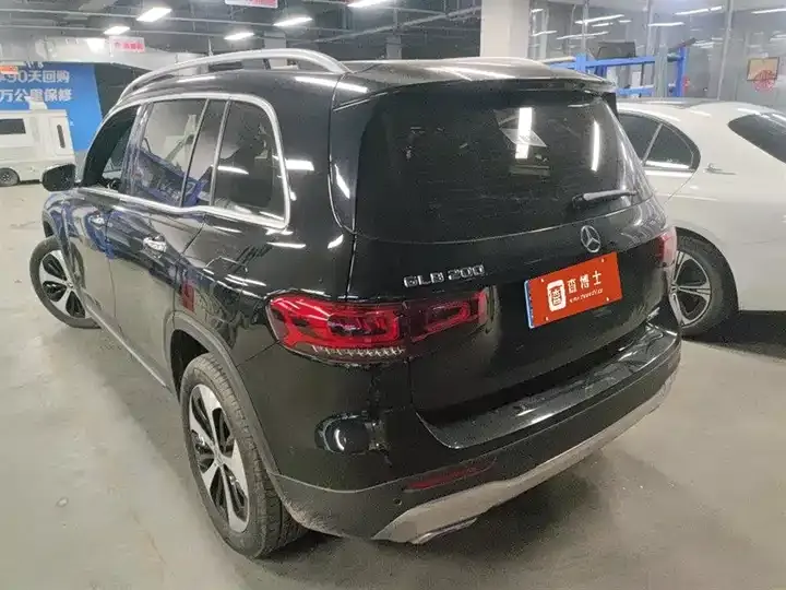Mercedes Benz GLB 2022 model change GLB 200 fashion model 4