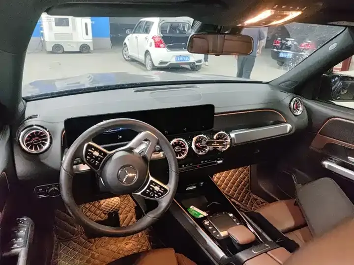 Mercedes Benz GLB 2022 model change GLB 200 fashion model 6