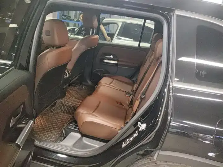 Mercedes Benz GLB 2022 model change GLB 200 fashion model 9