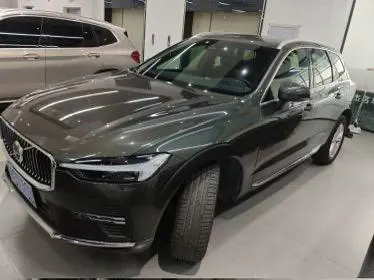 打开图片灯箱:Volvo 2022 XC60 48V 2.0T B5 4-wheel-drive Zhiyi Deluxe Edition Automatic Gear