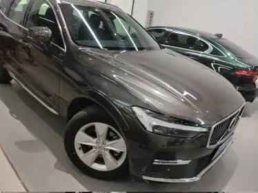 Volvo 2022 XC60 48V 2.0T B5 4-wheel-drive Zhiyi Deluxe Edition Automatic Gear 2