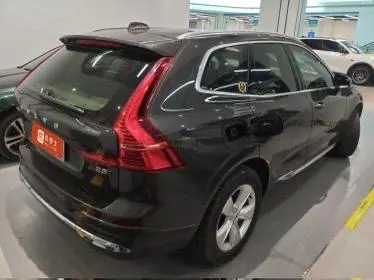 Volvo 2022 XC60 48V 2.0T B5 4-wheel-drive Zhiyi Deluxe Edition Automatic Gear 6