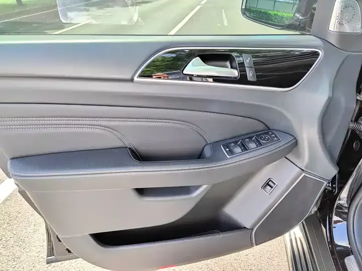 Beijing cross-country BJ90 2021 4.0T driving version 6