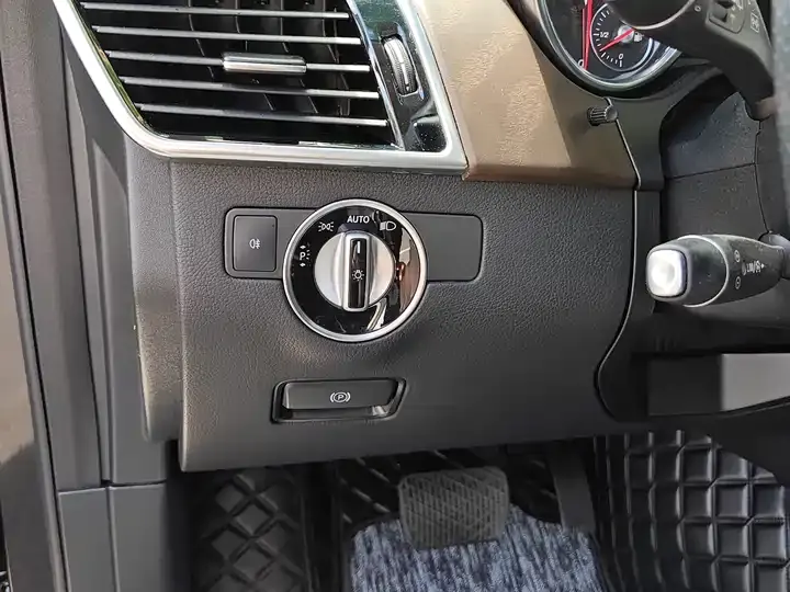 Beijing cross-country BJ90 2021 4.0T driving version 7