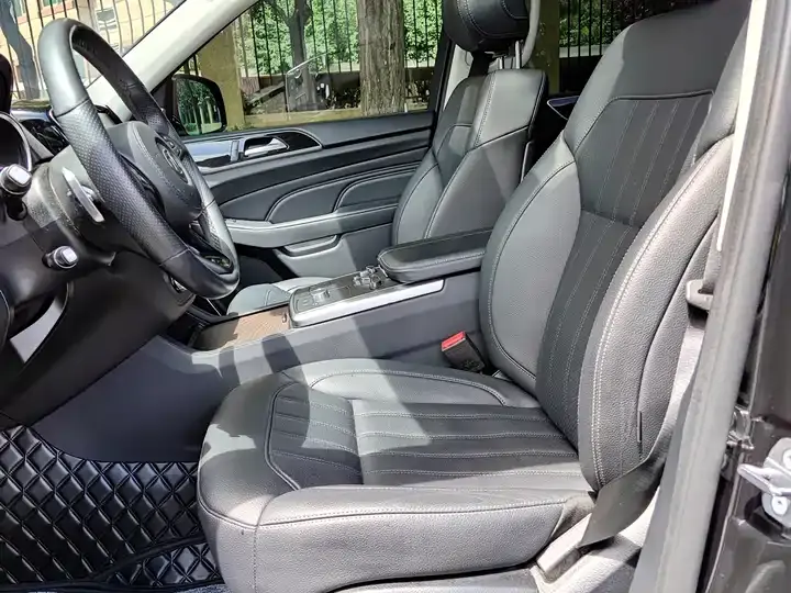 Beijing cross-country BJ90 2021 4.0T driving version 9