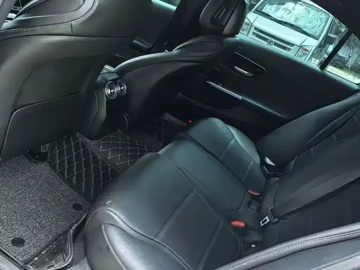 Mercedes Benz Class C 2022 C 260 L 3