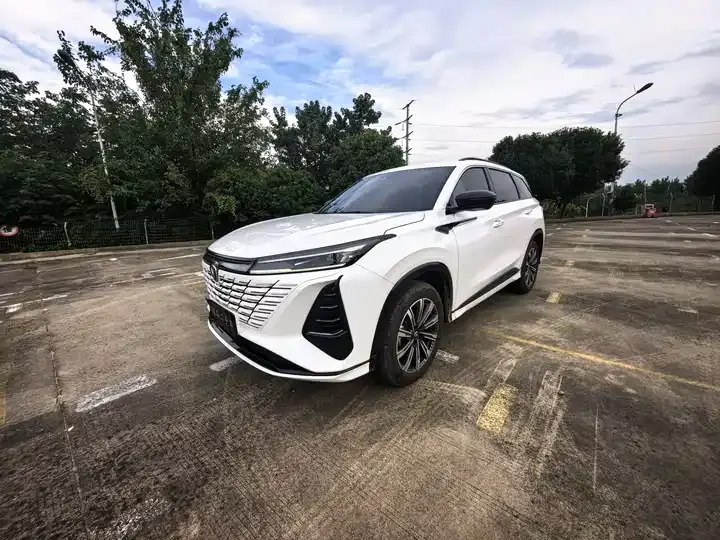 ChangAn CS75PLUS 2025 3rd Generation Champion Edition 1.5T Collar 3