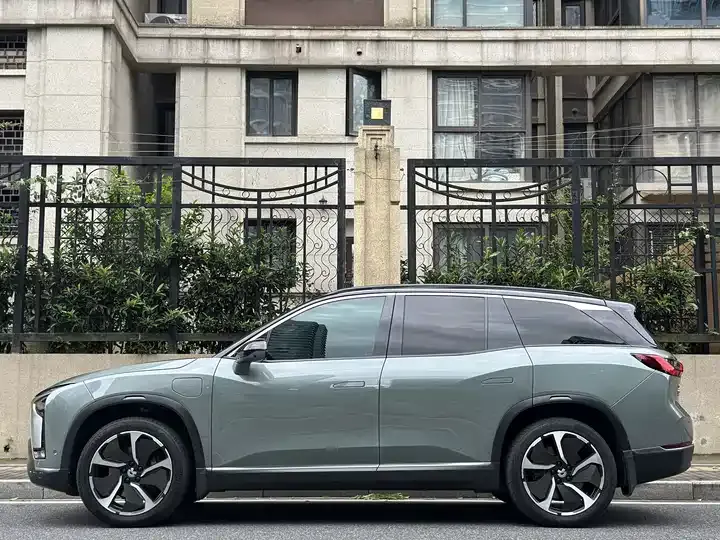NIO ES8 2022 100kWh signature version six 7
