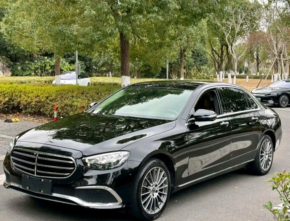 Mercedes Benz E Class 2022 E 260 L 2.0T Automatic - View 1