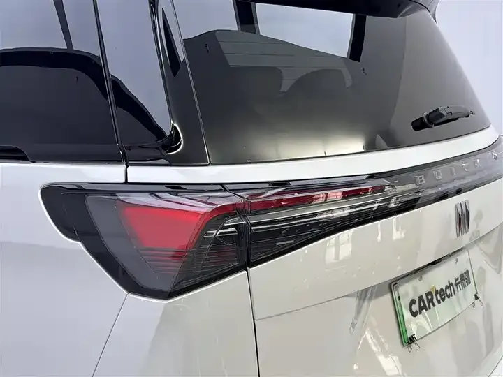 Buick GL8 New Energy 2025 Lu Shang Exclusive Edition 10