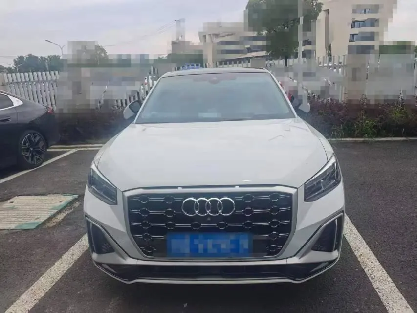 Audi 2021 Q2L 1.4TFSI 35TFSI Deluxe Dynamic Automatic 2