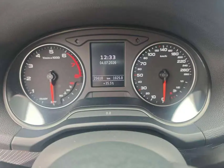 Audi 2021 Q2L 1.4TFSI 35TFSI Deluxe Dynamic Automatic 9