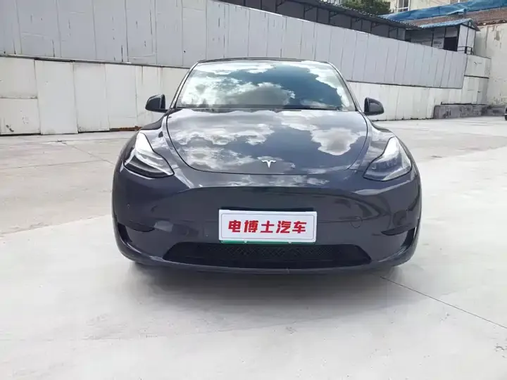 2022 Model Y Refreshed Rear-Wheel-Drive Version 2