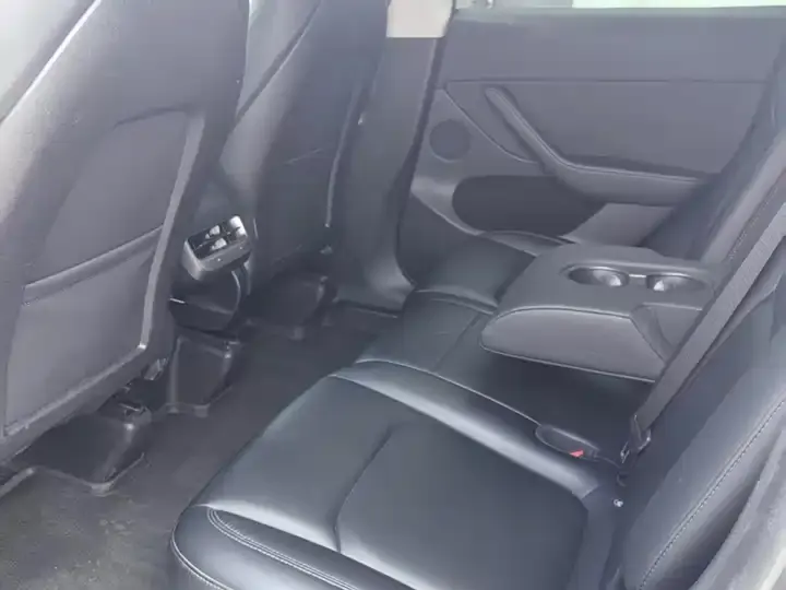 2022 Model Y Refreshed Rear-Wheel-Drive Version 5
