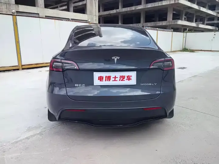 2022 Model Y Refreshed Rear-Wheel-Drive Version 8